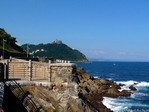 Monte Igueldo desde el Paseo Nuevo. San Sebastián.