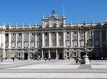 Palacio Real desde el patio de armas. Madrid.