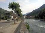 Río Garona a su paso por Bossost. Valle de Arán.