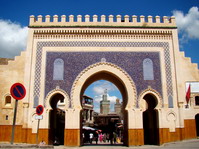 Puerta Azul en la medina de Fez.