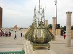 Candelabro ante el Mausoleo de Mohamed V. Rabat.