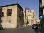 Elche. Edificio árabe junto a la Basílica de Santa María.