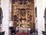 Retablo barroco en un convento de Écija