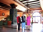 Jjulio, Pepi, su esposa y Victoria en Hotel Ferrara de Torrox