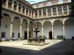 Claustro del Parador de Santiago.