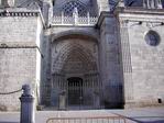 Puerta lateral de la Catedral de Avila.